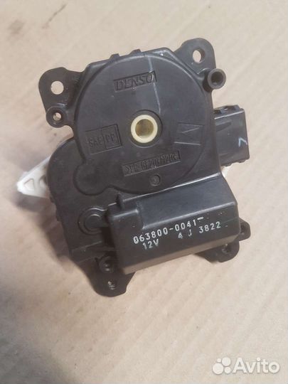 Моторчик заслонки печки Honda Accord 2007