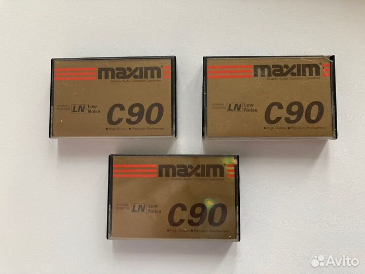 Аудиокассеты maxim 90 LN. С записями 3 штуки одним