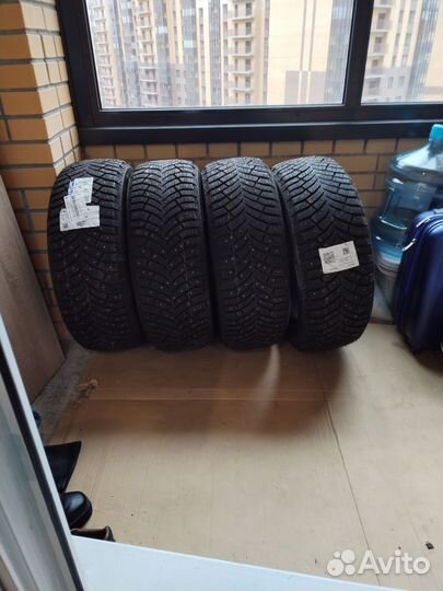 Michelin X-Ice North 4 2.25/55 R18 102T