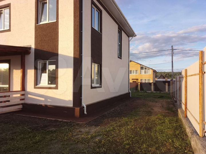 Дом 185 м² на участке 7 сот.