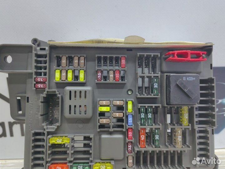 Блок предохранителей салонный задний Bmw X5 E70