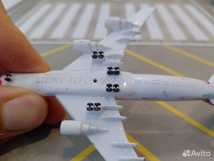 Самолёт Boeing 747 