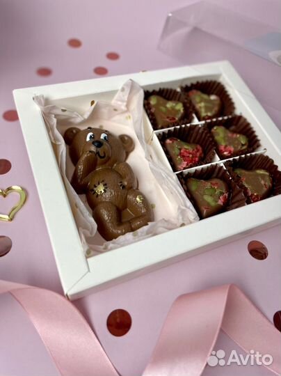 Шоколадный набор ручной работы (молочный шоколад)