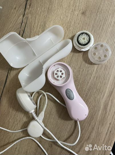 Аппарат для очищения кожи лица Clarisonik MIA2