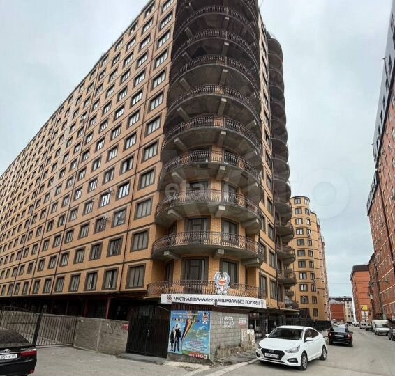 2-к. квартира, 100 м², 10/13 эт.