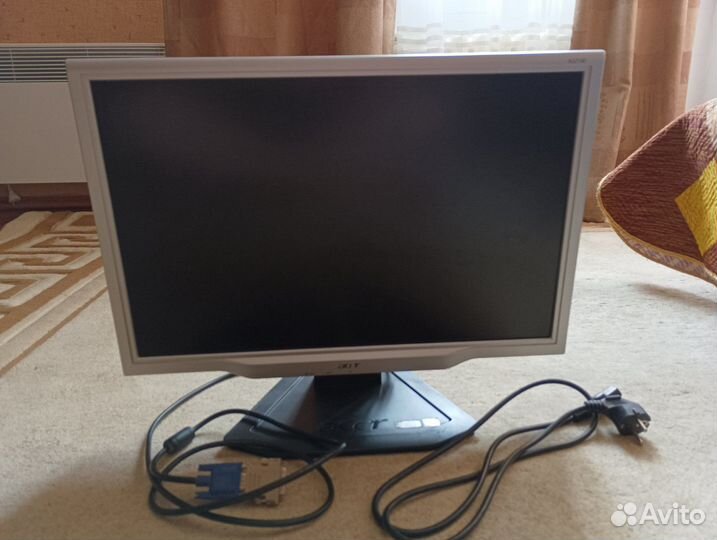 ЖК монитор 22