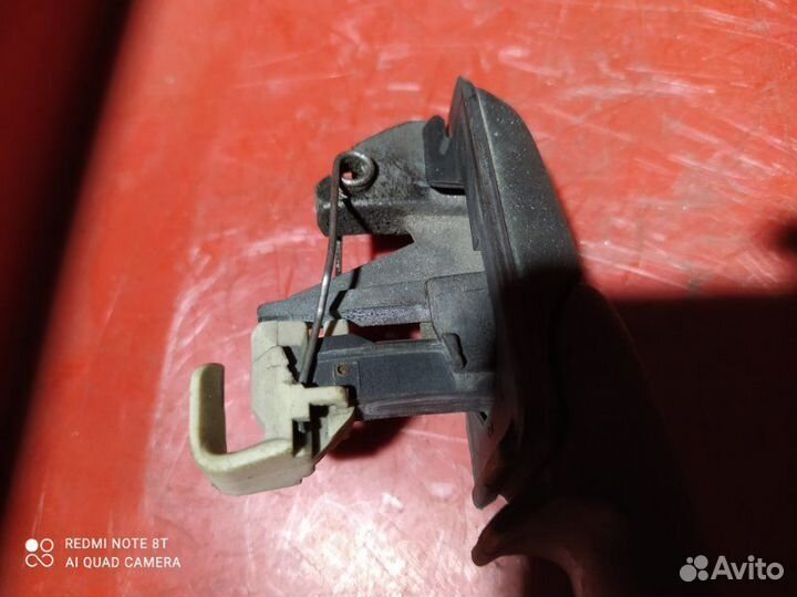 Ручка двери внешняя задняя левая Volkswagen Vento