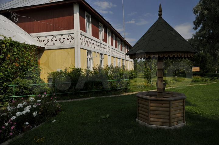 Коттедж 580 м² на участке 3,9 га