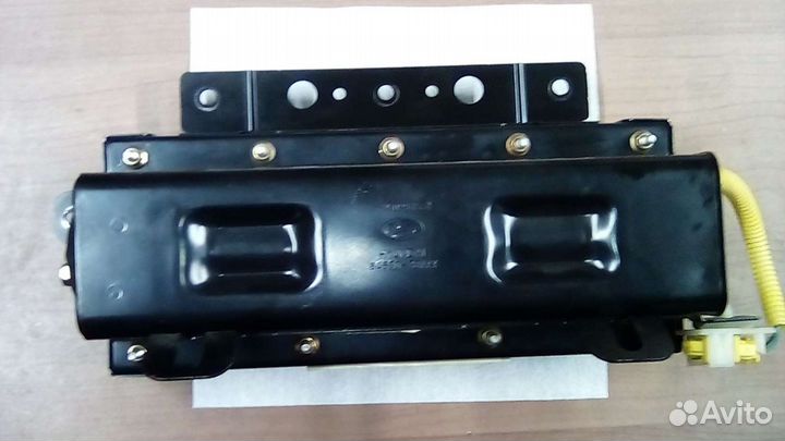 Подушка безопасности в торпеду Hyundai Sonata 5 Nf