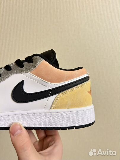 Кроссовки Jordan 1 Low SE “Flight Club”