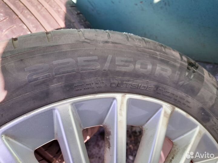 R17 Nokian Tyres Hakka Black 2 225/50, PCD 5x112 DIA 66.6