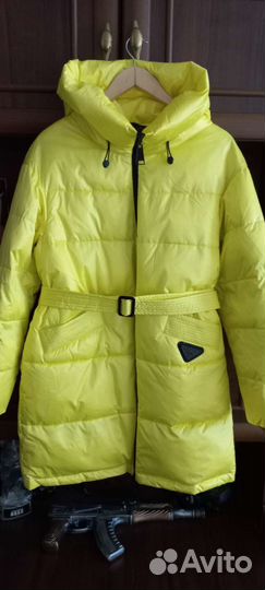 Куртка пуховик женская