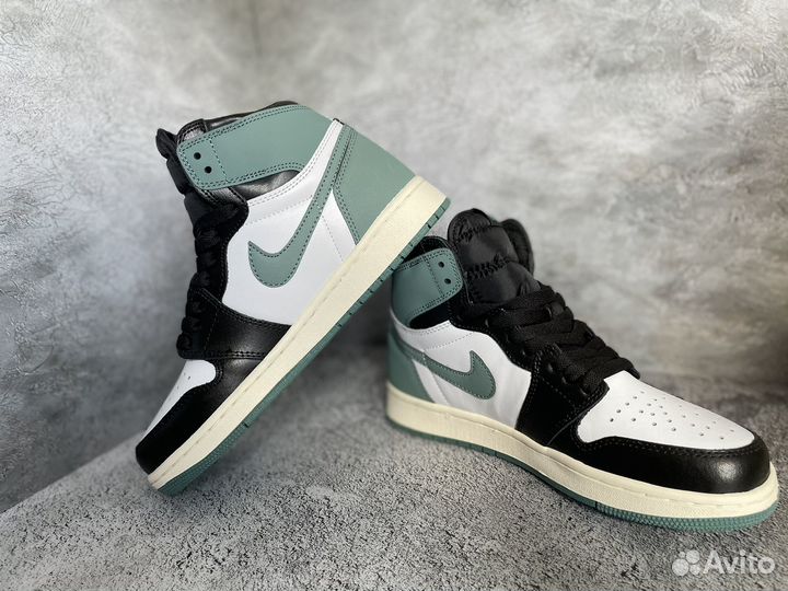 Кроссовки высокие Nike Air Jordan