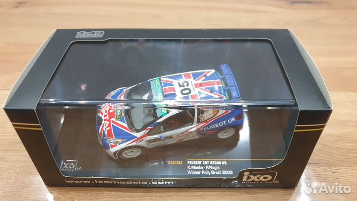 Модель IXO 1:43 Peugeot 207