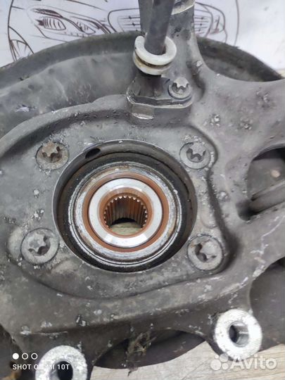 Ступица задняя левая мерседес w204