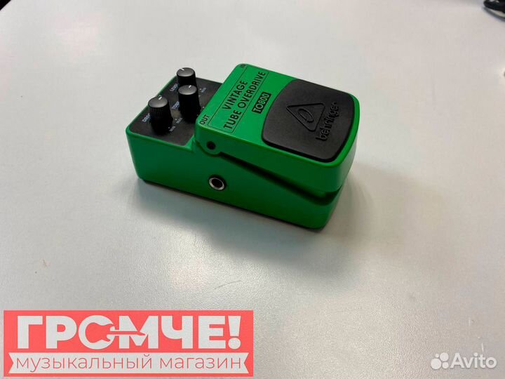 Педаль перегруза Behringer TO800 Vintage Tube Over