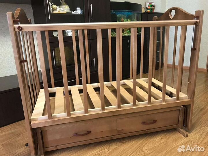 Кроватка детская с новым матрасом