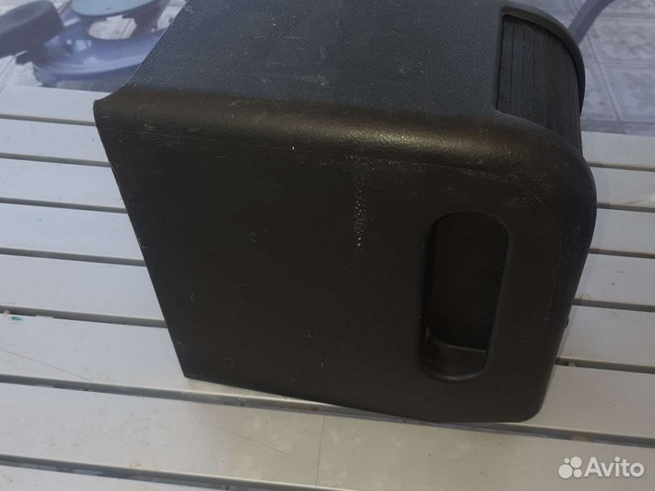 Ящик в салон Nissan XTrail