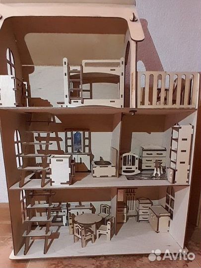 Детский деревянный домик для кукол