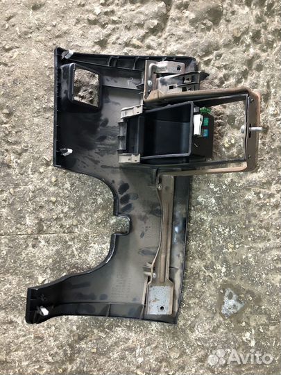 Бардачок водительский Mitsubishi Lancer 9