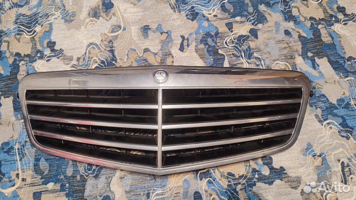 Решетка радиатора mercedes