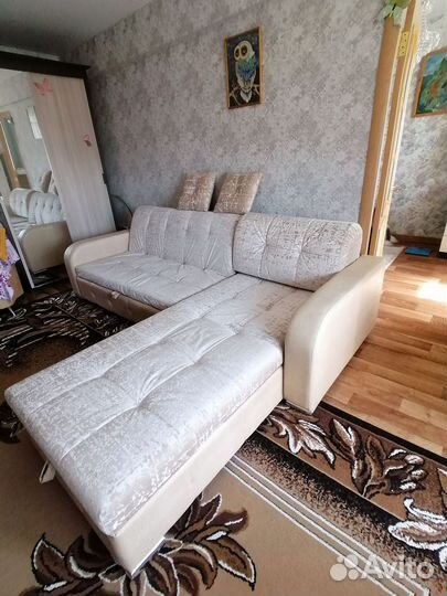 Угловой диван бу
