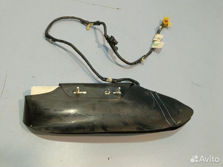 Подушка безопасности в сиденье прав Ford Explorer