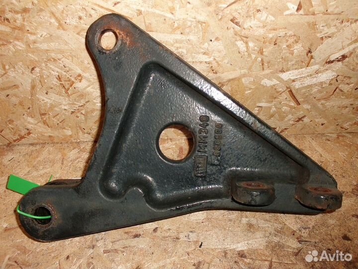 Кронштейн усилителя бампера левый MAN