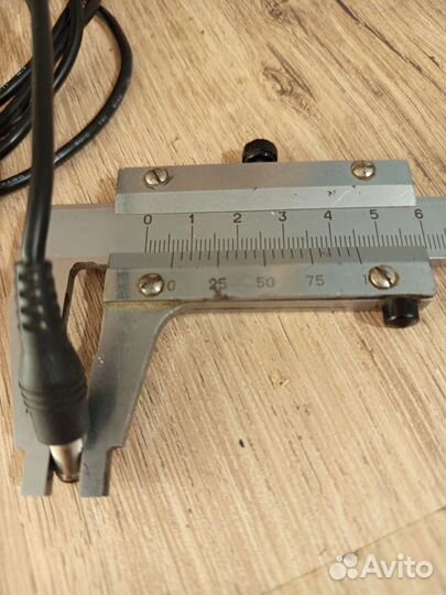 Блок питания Samsung, 14.0 v, 3.0 A