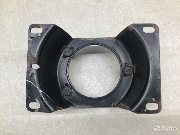 Кронштейн (сопут. товар) VAZ niva -2121