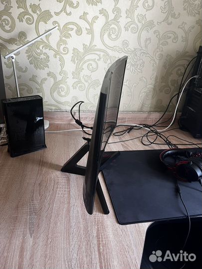 Монитор samsung 24 дюйма изогнутый