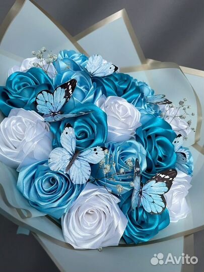 Букеты из атласных лент, бабочек и конфет