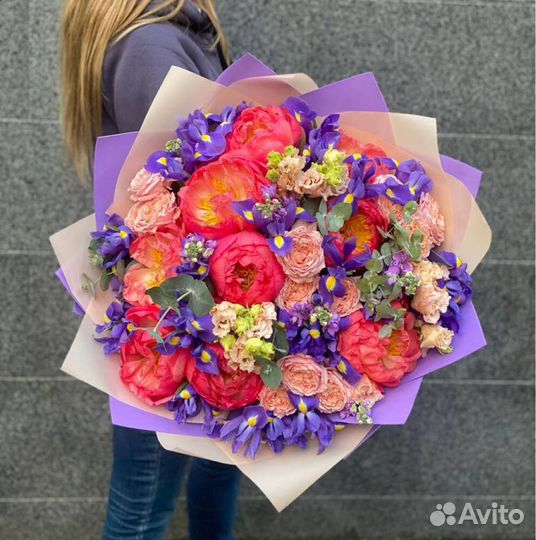 Букеты розами, пионами, гортензиями. Доставка