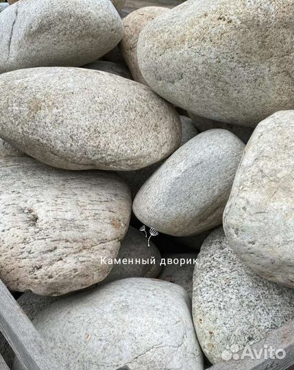 Валун гранит 