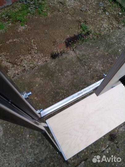 Подставка для телевизора