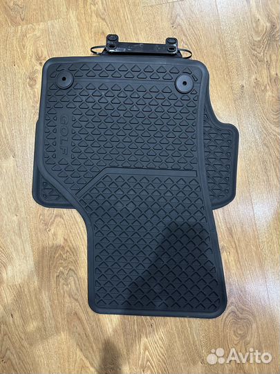 Автомобильные резиновые коврики golf 7