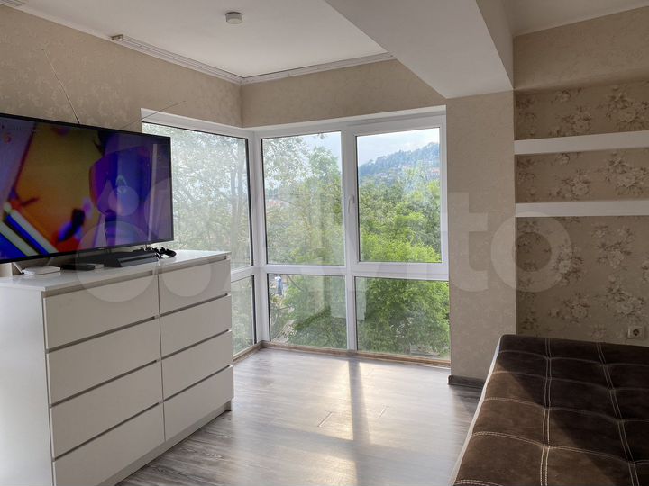 2-к. квартира, 40,6 м², 1/3 эт.