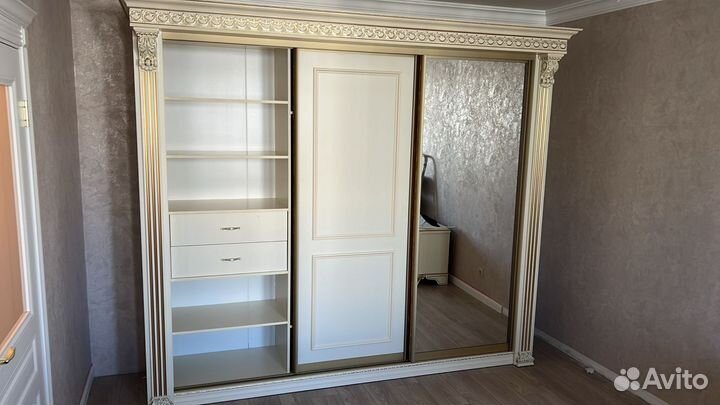 Шкаф-купе 2,38 м, патина золото или серебро