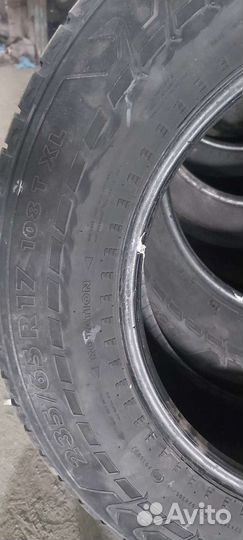 Nokian Tyres Hakkapeliitta 7 SUV 235/65 R17 180T