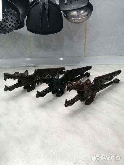 Орехокол дракон