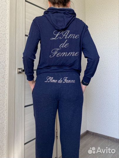 Спортивный костюм женский