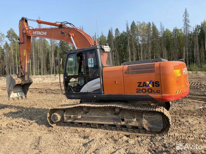 Гусеничный экскаватор Hitachi ZX200LC-5G, 2020