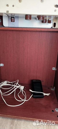 Швейная машина Чайка 143