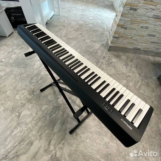 Цифровое пианино Roland FP-10-BK