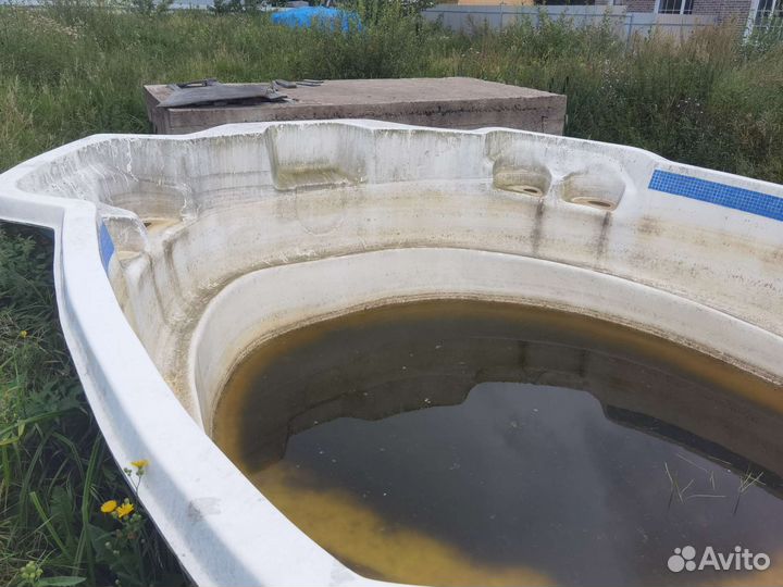 Бассейн цельный пластиковый
