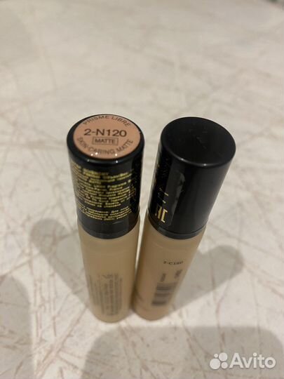 Матирующий корманный тональный крем Givenchy