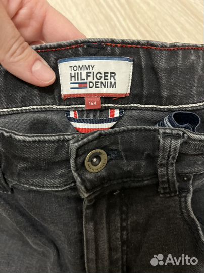 Джинсы для мальчика tommy
