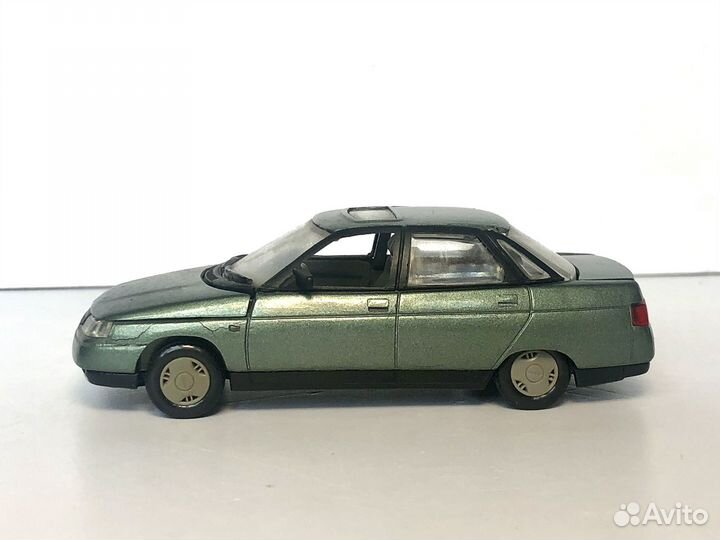 Модель автомобиля ваз 2110 РФ Аргон Маркс 1:43