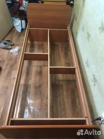 Кровать односпальная