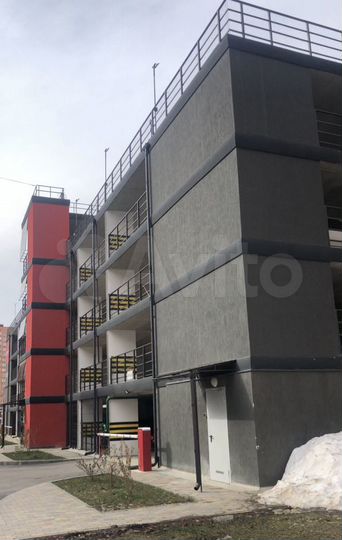 Машиноместо, 14 м²
